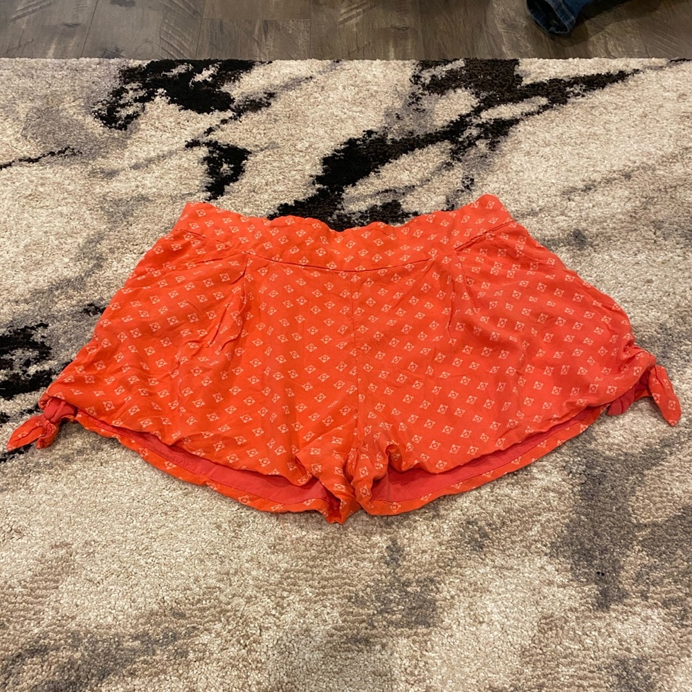 Medium free people loose fitted comfy shorts.